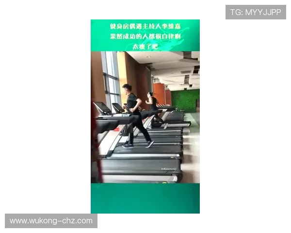 冯彦哲这自律程度，凌晨四点健身房打卡跟闹着玩似的