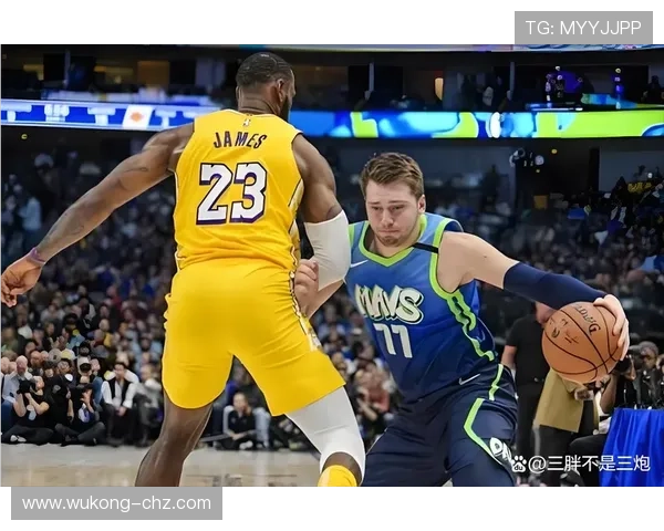 东契奇突破拉开空间助攻提升球队关键时刻进攻效率