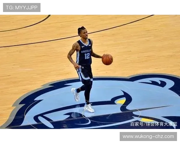 莫兰特利用持球突破冲击篮筐，通过禁区杀伤持续优化得分结构