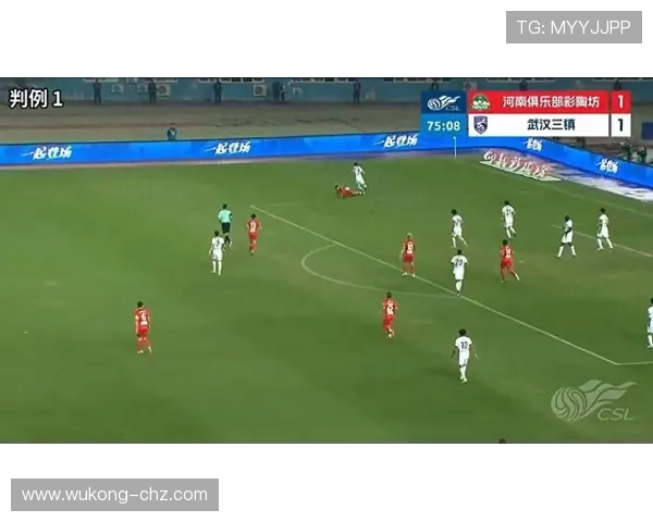 任意球判罚争议：为什么看似犯规却没给球？