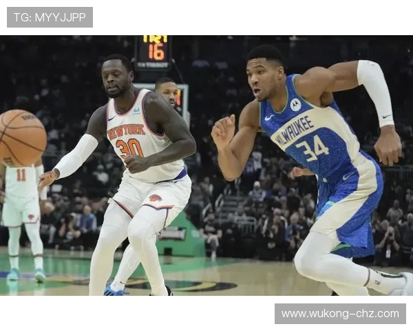 朱利叶斯·兰德尔挡拆提升空切效率，拉开与队友关键得分差距