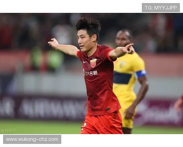 武磊连续高位逼抢撕裂对方防线，助力国家队关键战进攻升级